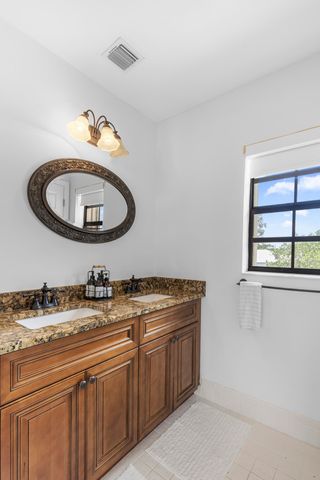12715 Kingsway Road, Wellington, FL 33414