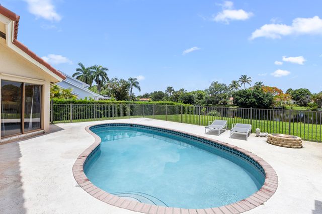 12715 Kingsway Road, Wellington, FL 33414