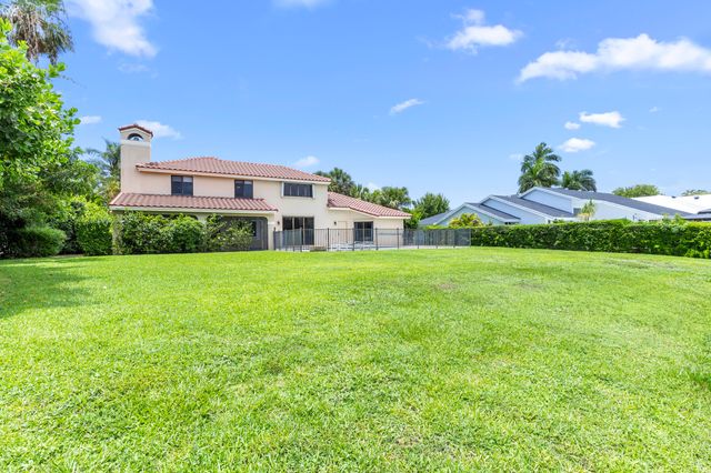 12715 Kingsway Road, Wellington, FL 33414