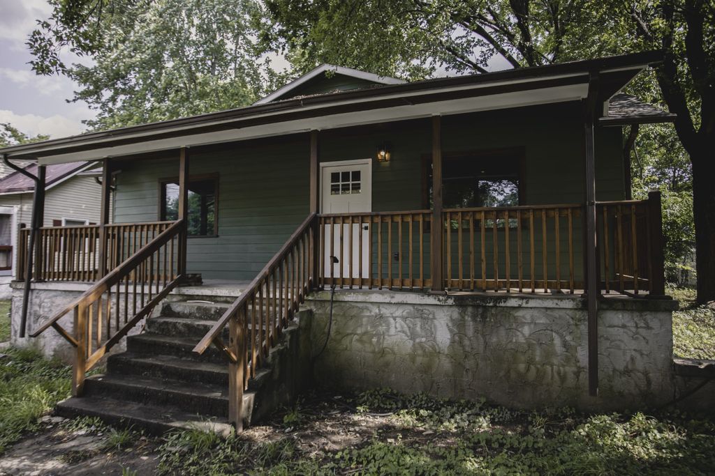 310 E 15th St, Columbia, TN 38401