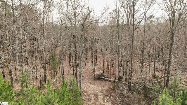 650 Lake Road, Clinton, SC 29325