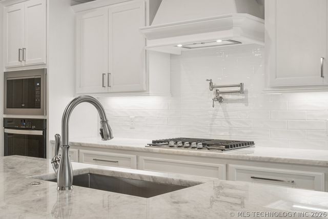 9208 E 62nd Court S, Tulsa, OK 74133