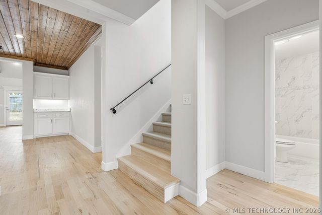 9208 E 62nd Court S, Tulsa, OK 74133