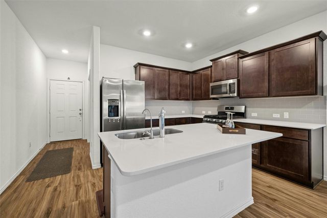 5653 Bellissima WAY, Round Rock, TX 78665