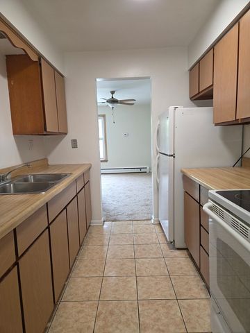 420 S Kenilworth Avenue 18, Oak Park, IL 60302