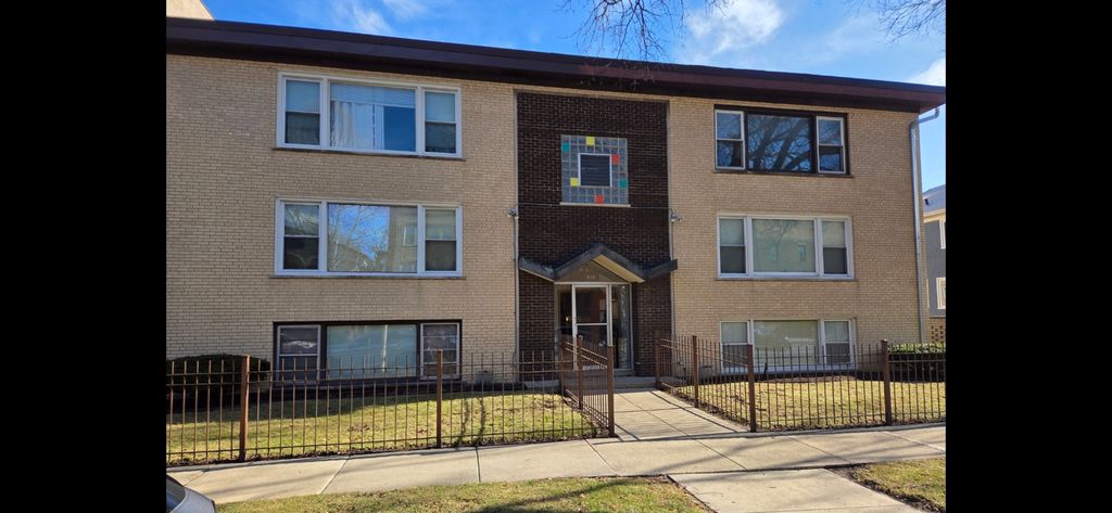 420 S Kenilworth Avenue 18, Oak Park, IL 60302