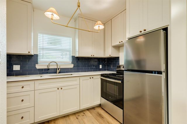 2512 Avenue K, Galveston, TX 77550