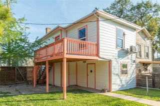 2512 Avenue K, Galveston, TX 77550