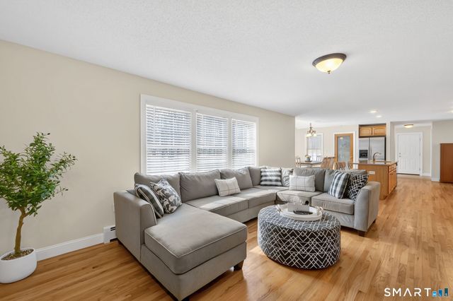 23 Neville Street, Coventry, CT 06238