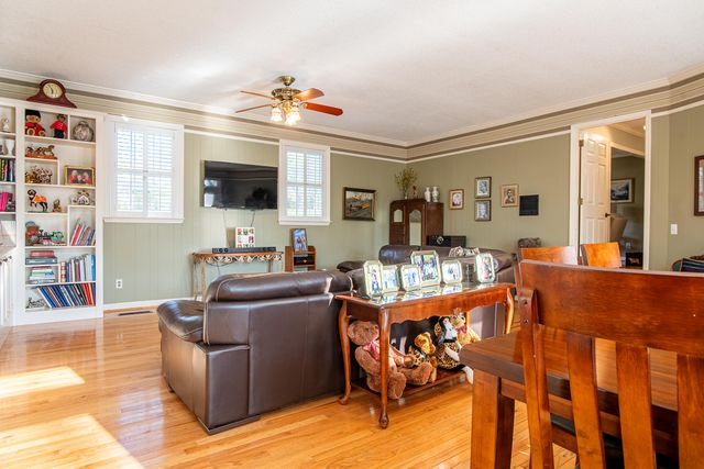 5702 Queen Mary Lane, Chattanooga, TN 37415