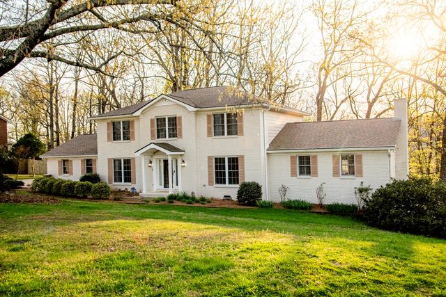 5702 Queen Mary Lane, Chattanooga, TN 37415