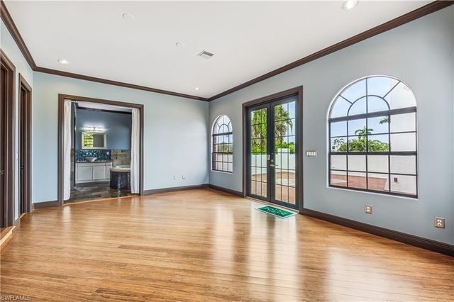 1358 Hopedale DR, Fort Myers, FL 33919