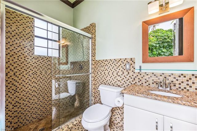 1358 Hopedale DR, Fort Myers, FL 33919