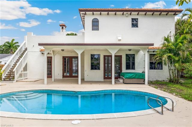 1358 Hopedale DR, Fort Myers, FL 33919