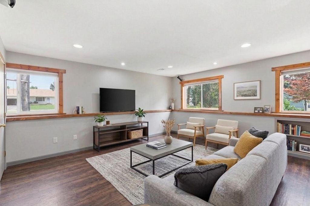 1401 3rd Street S, Princeton, MN 55371 — photo 2