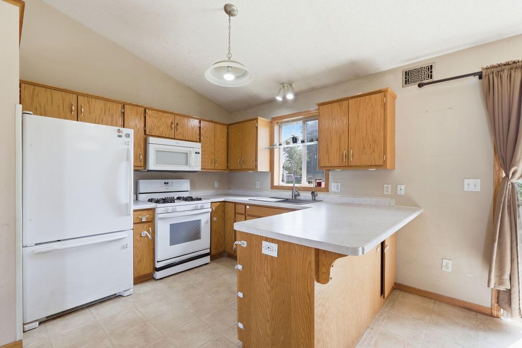 1401 3rd Street S, Princeton, MN 55371 — photo 3