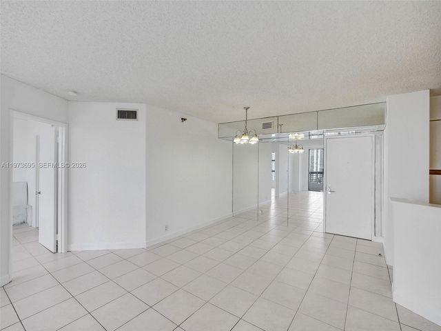 3400 192nd ST 1811, Aventura, FL 33180