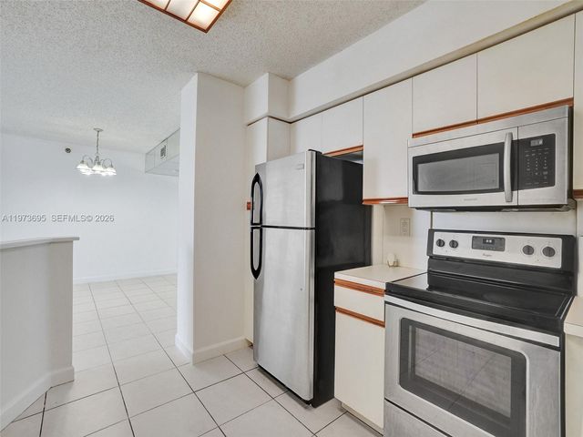 3400 192nd ST 1811, Aventura, FL 33180