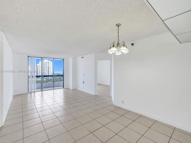 3400 192nd ST 1811, Aventura, FL 33180