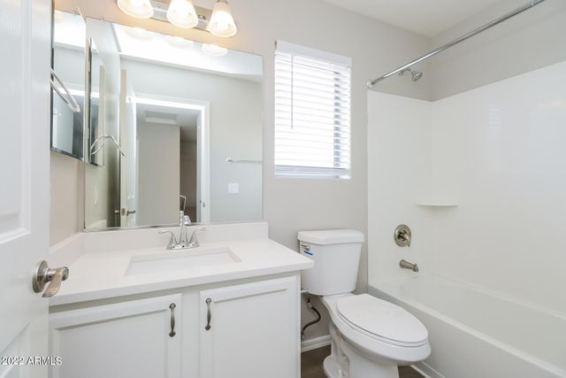 3424 E Pinot Noir Avenue, Gilbert, AZ 85298