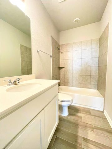 152 Old Stagecoach RD, Jarrell, TX 76537