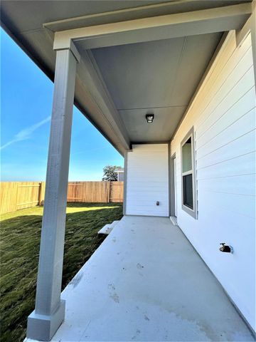 152 Old Stagecoach RD, Jarrell, TX 76537