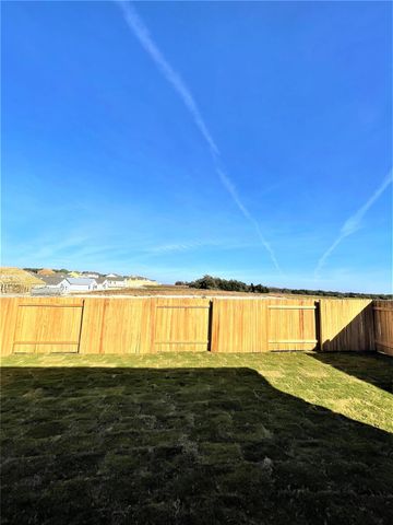 152 Old Stagecoach RD, Jarrell, TX 76537