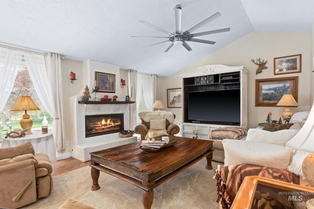 9325 W Wright St, Boise, ID 83709