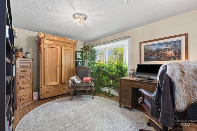 9325 W Wright St, Boise, ID 83709