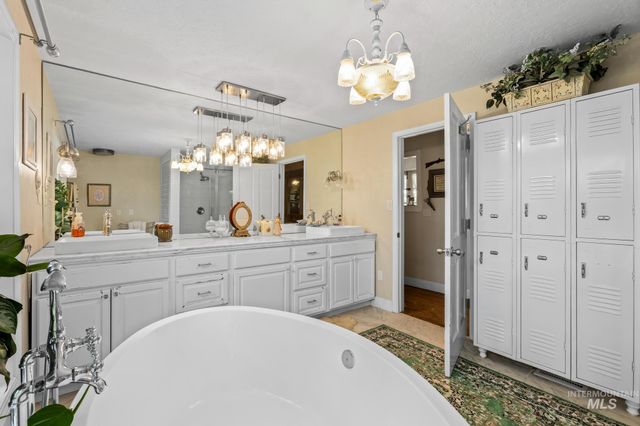 9325 W Wright St, Boise, ID 83709