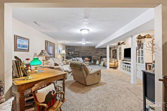 9325 W Wright St, Boise, ID 83709