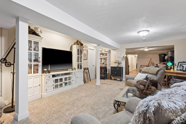 9325 W Wright St, Boise, ID 83709