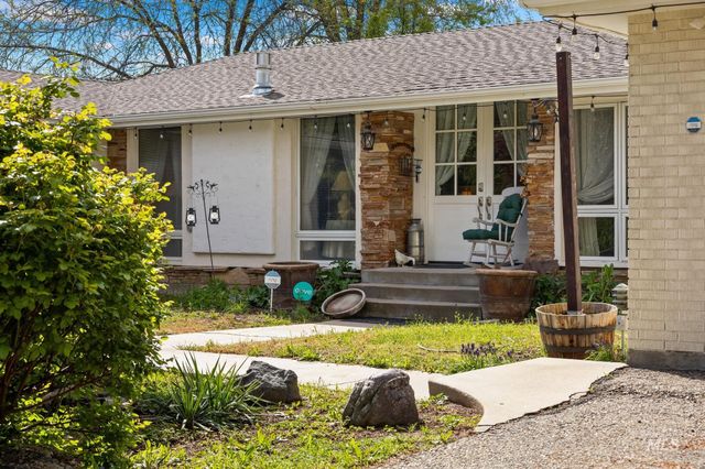 9325 W Wright St, Boise, ID 83709