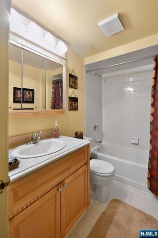 776 N 6th Street 1, Newark, NJ 07114