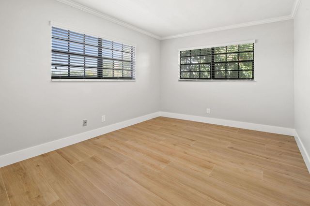 324 Southwind Drive 15, North Palm Beach, FL 33408