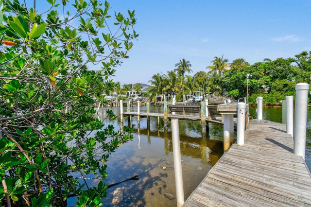 324 Southwind Drive 15, North Palm Beach, FL 33408