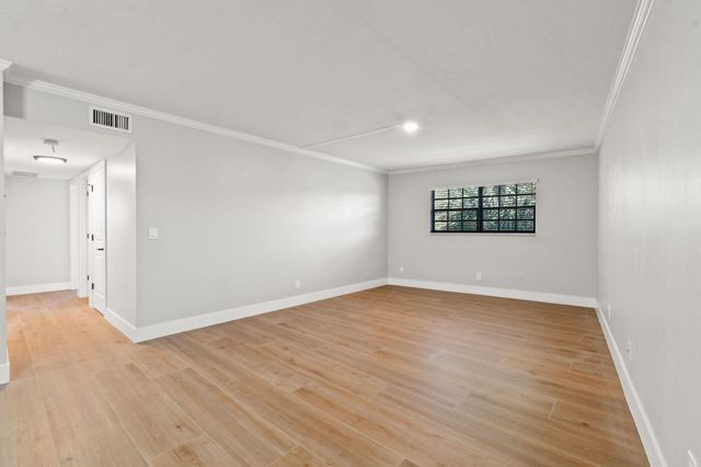 324 Southwind Drive 15, North Palm Beach, FL 33408