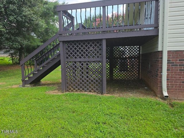 331 Gray Station Road, Johnson City, TN 37615