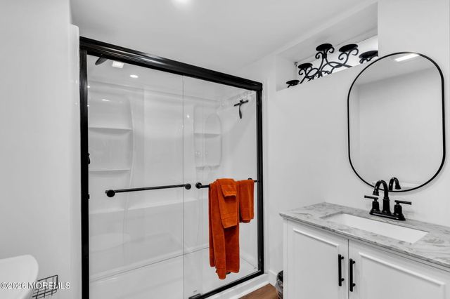 868 Royal Lane, Toms River, NJ 08753