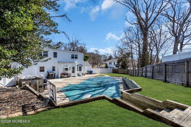 868 Royal Lane, Toms River, NJ 08753