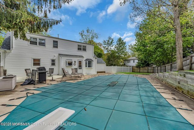 868 Royal Lane, Toms River, NJ 08753
