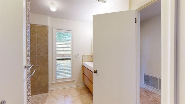 3004 Gleneagles Court, Bryan, TX 77802