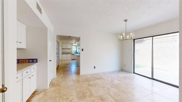 3004 Gleneagles Court, Bryan, TX 77802