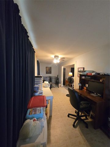 212 Water Ridge Drive, Livingston, TX 77351