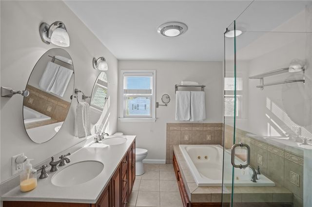 4 Read Avenue, Warren, RI 02885