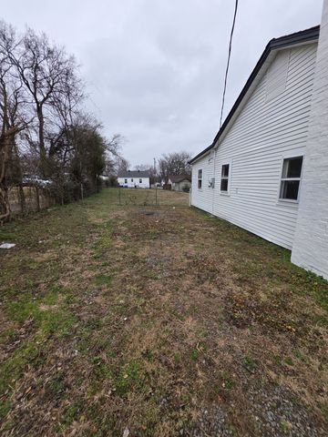 76 Elberta St, Nashville, TN 37210