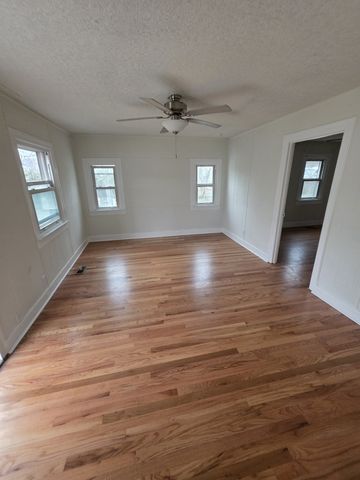 76 Elberta St, Nashville, TN 37210