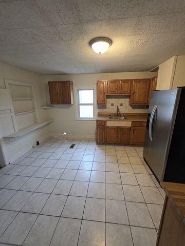 76 Elberta St, Nashville, TN 37210