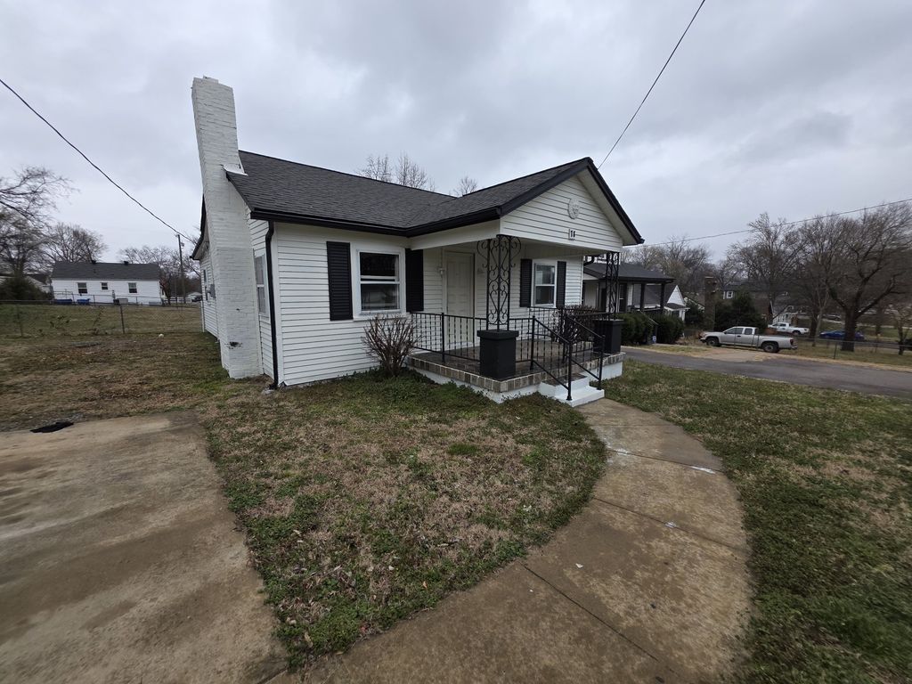 76 Elberta St, Nashville, TN 37210