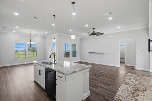 987 County Road 4125, Campbell, TX 75422